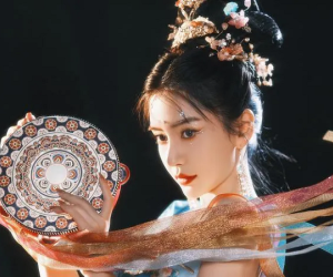 Giữa tâm bão scandal, Angelababy có động thái khiến dân tình phẫn nộ