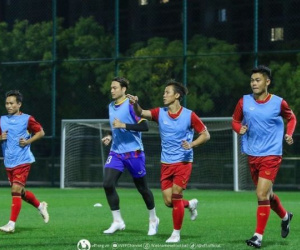 Tuyển Việt Nam vất vả tập dưới tiết trời khắc nghiệt ở Trung Quốc