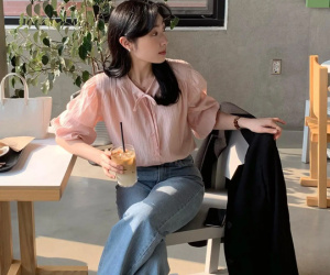 10 cách diện áo blouse tay bồng sang trọng, không bị 'sến'