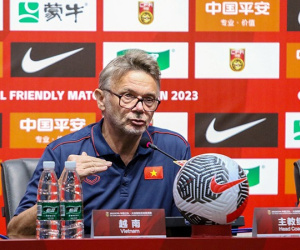 HLV Philippe Troussier: 'Để hiện thực hoá giấc mơ World Cup, tuyển Việt Nam phải có một triết lý mới!'
