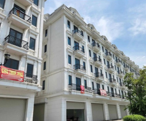 Giao dịch giảm nhưng biệt thự, nhà liền kề ở Hà Nội vẫn ở mức 200 triệu đồng/m2