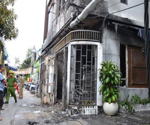 Cháy nhà 3 tầng lúc rạng sáng, 2 cháu bé tử vong