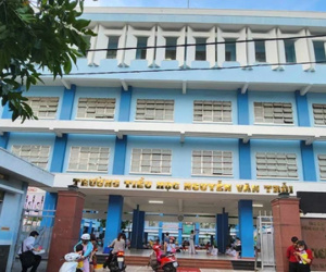 TP HCM: Phụ huynh tố giáo viên đánh gãy xương ngón tay học sinh