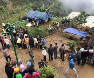 Nghi án chồng giết vợ rồi tự sát bằng súng