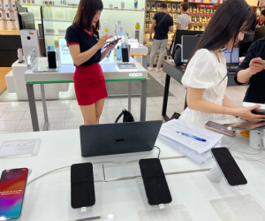 Các mẫu iPhone đời cũ bất ngờ hút hàng