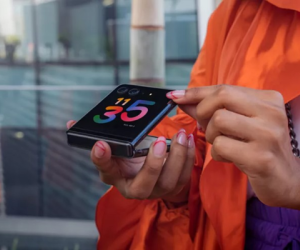 Smartphone màn hình gập rẻ nhất từ trước đến nay ra mắt