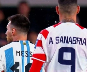 Đối thủ bị nghi có hành động khiếm nhã: Messi phản ứng chuyên nghiệp
