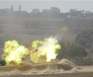 Israel tấn công 750 mục tiêu Hamas trong đêm, sử dụng đạn phốt pho trắng ở Gaza