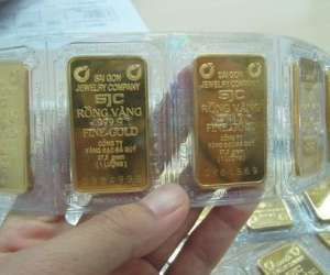 Vàng SJC 'loạn giá' sau khi tăng sốc lên hơn 71 triệu đồng/lượng