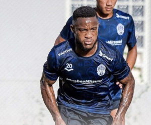 Tiền đạo nhập tịch tuyển Campuchia khóc nức nở vì bị FIFA cấm ra sân