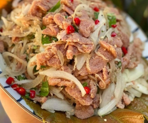 Hấp dẫn đặc sản bò giàng, thịt chua ở vùng cao xứ Nghệ