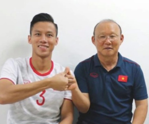Thầy Park nhận vinh dự ở trận tuyển Việt Nam giao hữu Hàn Quốc