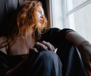 Quyết ly hôn vì chồng quên kỷ niệm ngày cưới, còn để bà bầu tới tận nhà tìm