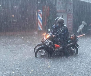 Dự báo thời tiết 17/10/2023: Miền Bắc nắng dịu, Trung Bộ còn mưa lớn