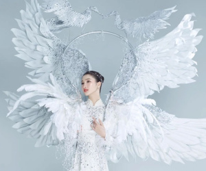 Chính thức hé lộ trang phục dân tộc nặng 10kg của Á hậu Phương Nhi ở Miss International