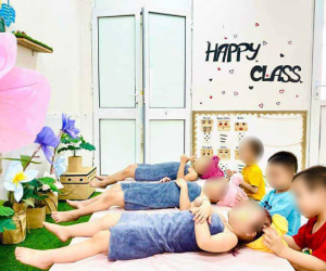 Tranh cãi hoạt động bé trai rửa chân, massage cho bé gái lớp mầm non ngày 20/10