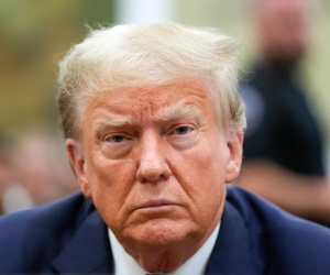 Ông Trump bị phạt tiền vì chống lệnh tòa án ở New York