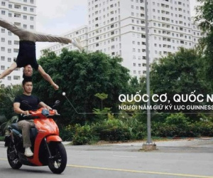 Công an xác minh vụ Quốc Cơ - Quốc Nghiệp chồng đầu đi trên xe máy ở TPHCM