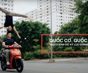 Nhãn hàng đã xoá clip sau khi công an vào cuộc xác minh vụ Quốc Cơ - Quốc Nghiệp chồng đầu đi xe máy