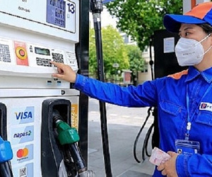 Vì sao VCCI đồng ý với đề xuất tiếp tục giảm thuế bảo vệ môi trường với xăng dầu?