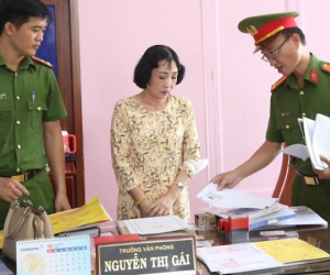 Khởi tố Trưởng phòng công chứng ở Bình Dương