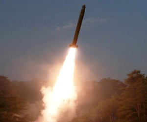 Hamas lần đầu sử dụng tên lửa tầm xa R160 tấn công thành phố lớn của Israel