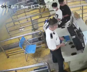 Hà Nội: Truy tìm 2 thanh niên lấy trộm xe máy dưới hầm khu đô thị