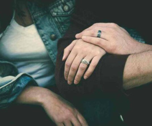 Phát hiện vợ cặp kè với giám đốc, chồng đưa 2 con đi xét nghiệm ADN và bi kịch trả thù