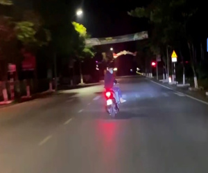 Bắt khẩn cấp thanh niên vi phạm nồng độ cồn 'kịch khung' còn thách thức CSGT