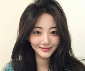 Thứ tự đúng khi bôi các sản phẩm skincare buổi sáng giúp da trẻ lâu