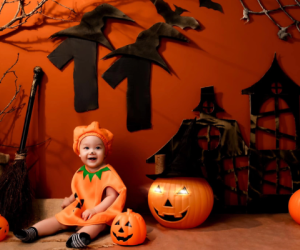 Con các tuyển thủ tưng bừng đón Halloween