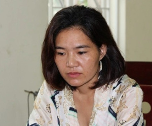 Thua lỗ chứng khoán, nữ thầy bói lừa tiền tỷ bằng chiêu 'cắt vía âm'