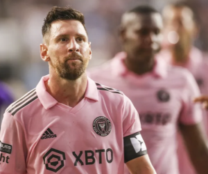 Messi giành Quả bóng Vàng thứ 8 nhưng vẫn đứng sau một người ở cuộc bầu chọn của MLS