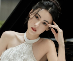Trương Bá Chi lần đầu nói về thông tin mắc ung thư, bị Tạ Đình Phong chiếm quyền nuôi con