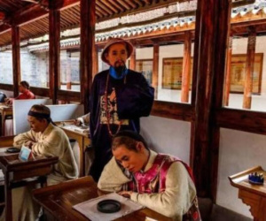 Điều gì xảy ra với những trường hợp gian lận thi cử thời cổ đại? Sĩ tử sẽ bị chặt đầu, các quan chức chịu hình phạt còn tồi tệ hơn