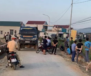 Trượt ngã đoạn đường đang thi công, nam sinh lớp 9 bị xe tải cán tử vong