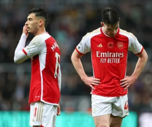 Bất lực trước VAR, Arsenal đứt mạch bất bại