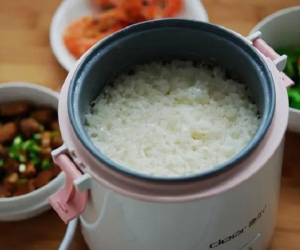 Nồi cơm điện có dấu hiệu này cần thay mới ngay kẻo bệnh tật kéo đến