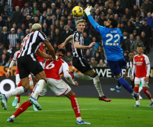 VAR bị vô hiệu hóa hay trọng tài Anh 'run tay' vì Newcastle?