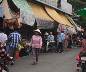 Vụ vỡ hụi tiền tỷ: Người chơi hụi đến nhà chủ hụi thắp nhang đòi tiền