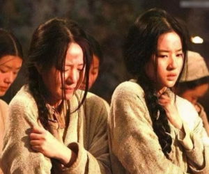 Tại sao nữ tội phạm thời xưa phải cởi bỏ lớp trang phục bên ngoài trước khi hành hình? Xấu hổ là thứ nhất, hai lý do đằng sau mới quan trọng