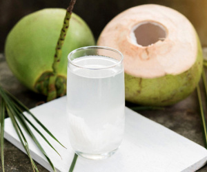 Nước dừa ngon ngọt, nhiều chất bổ nhưng tối kỵ với một số người