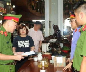 Bắt nữ 'đại gia' nổi tiếng chuyên về gỗ quý hiếm