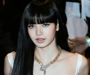 Viễn cảnh Lisa rời BLACKPINK và bị Trung Quốc cấm sóng