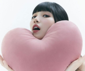 Ngoài nụ hôn nóng bỏng, vì sao Suzy gây sốt?