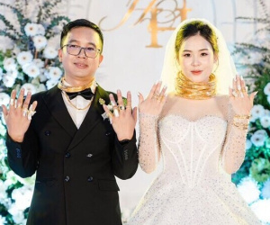 Cô dâu Nghệ An đeo vàng trĩu cổ, nhan sắc khiến nhiều người phải trầm trồ khen ngợi