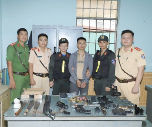Kiểm tra thanh niên khả nghi, phát hiện 'lò' sản xuất súng giữa TP Biên Hòa