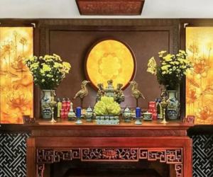 Hóa ra bàn thờ màu trắng lại mang ý nghĩa này trong phong thủy, chẳng trách nhiều chuyên gia khuyên không nên dùng