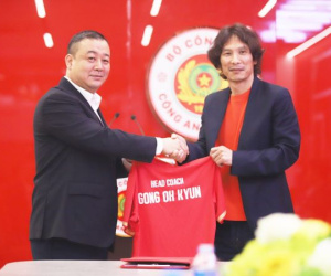 HLV Gong Oh Kyun ký 2 năm với CLB CAHN, lương gần nửa tỷ/tháng