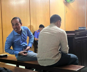 Làm loạn tiệm massage còn tấn công cảnh sát, hai Việt kiều lãnh án